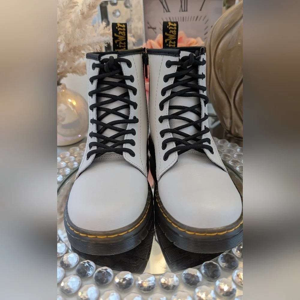 Dr. Martens White Leather Savala Lace Up Combat Boots Youth Size 2